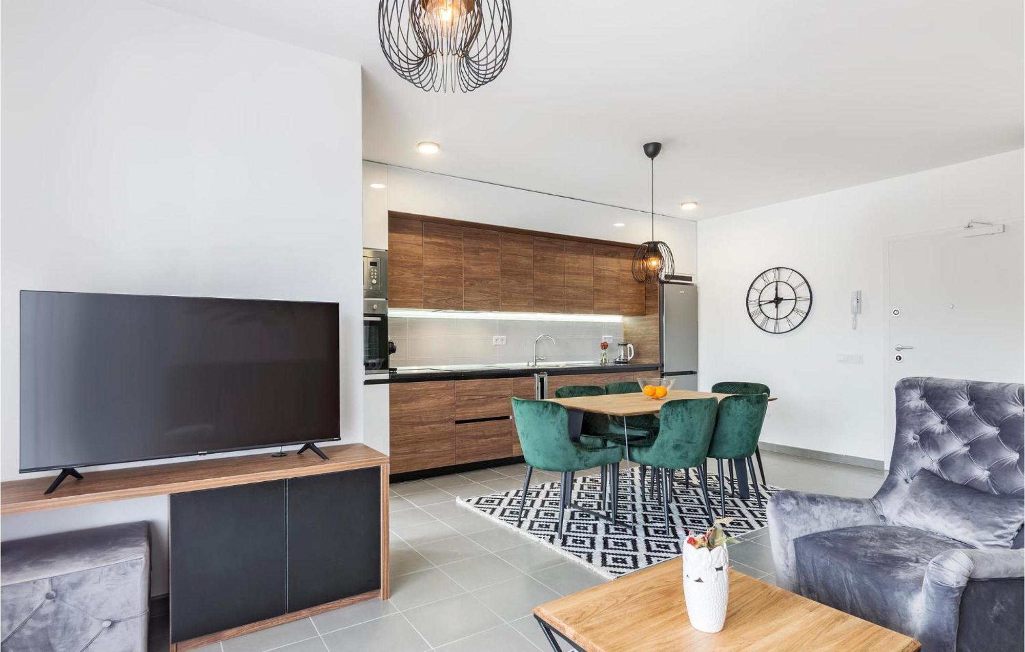 Amazing Apartment In Premantura With Kitchen Zewnętrze zdjęcie